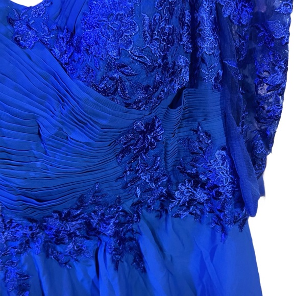 Blue Ruched Gown - Picture 2 of 7